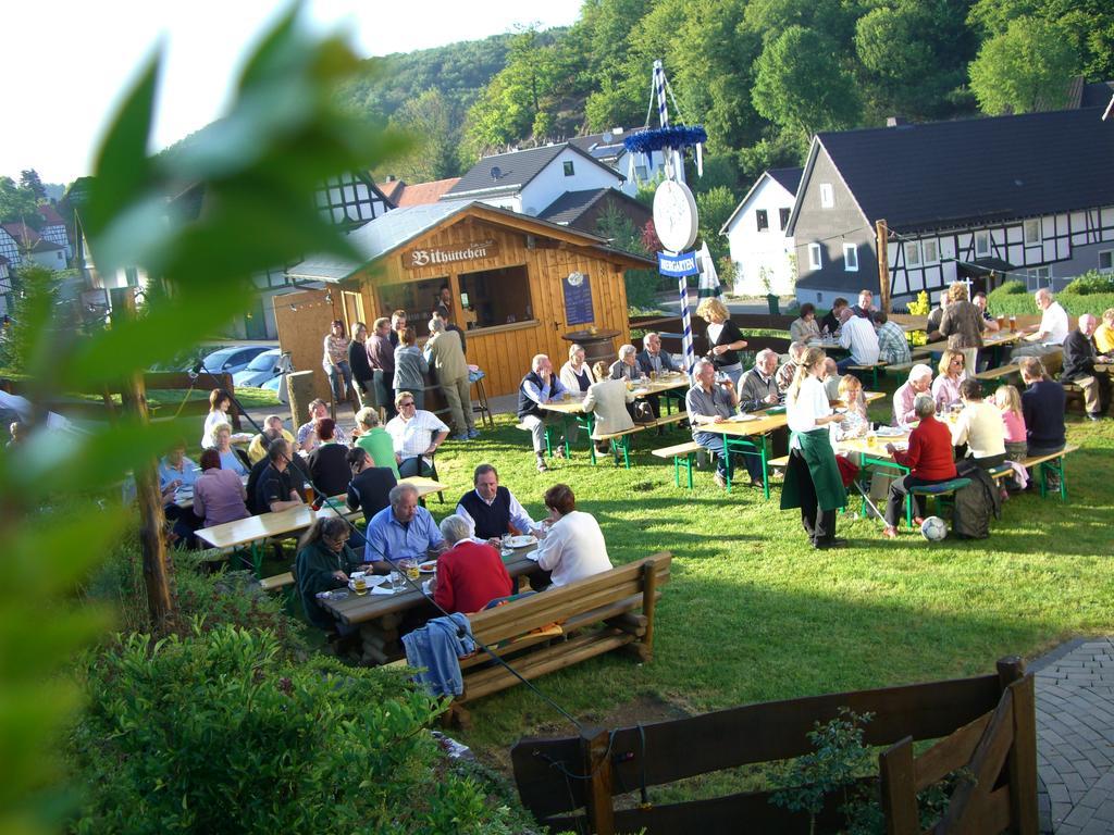 Hotel Haus Wiesengrund ฮัลเลนแบร์ก ภายนอก รูปภาพ