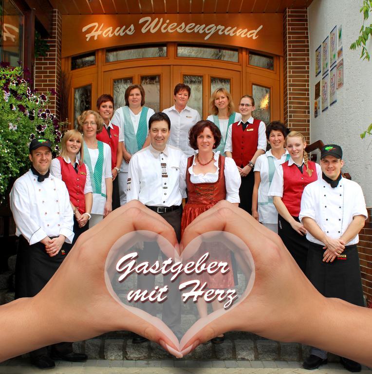 Hotel Haus Wiesengrund ฮัลเลนแบร์ก ภายนอก รูปภาพ