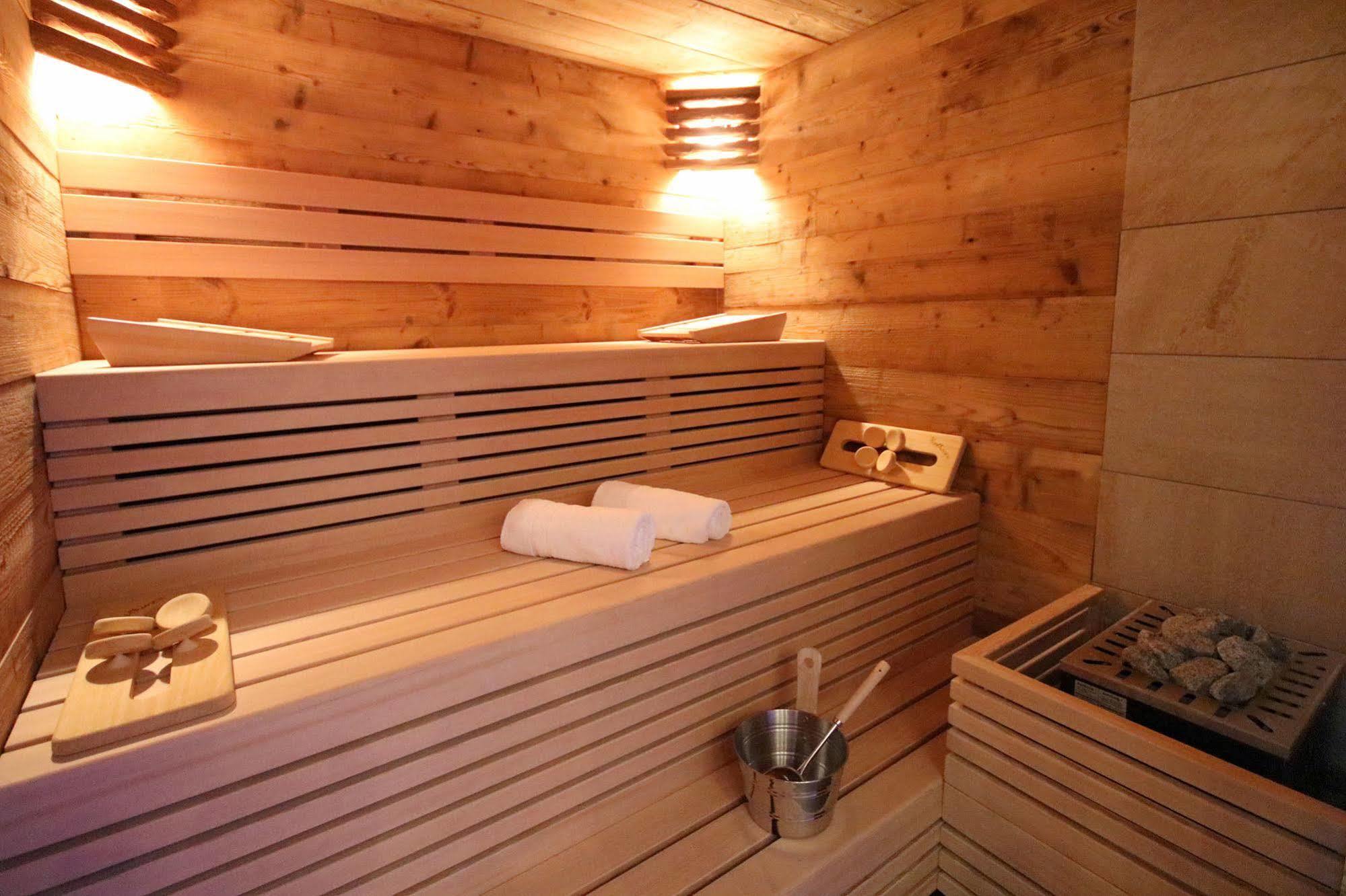 Hotel Haus Wiesengrund ฮัลเลนแบร์ก ภายนอก รูปภาพ